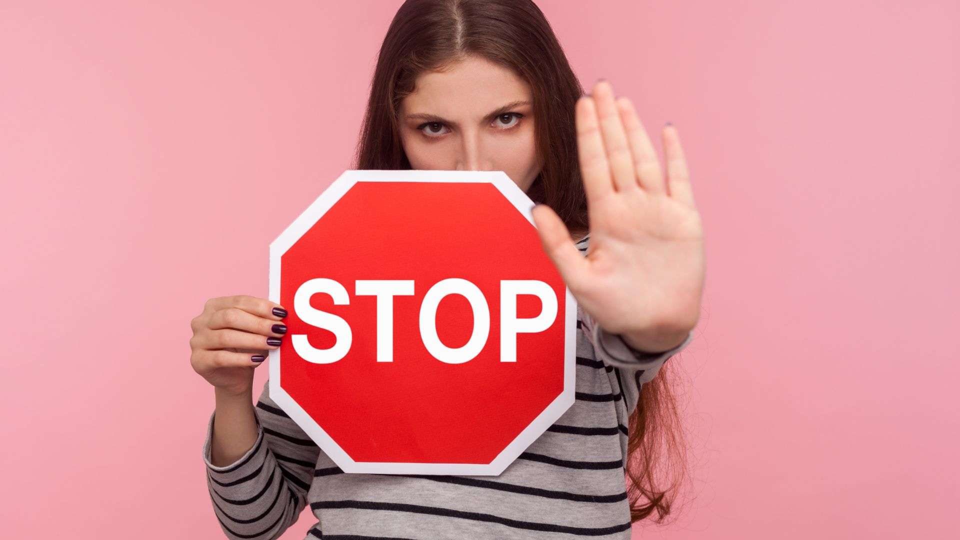 📱スマホに疲れた脳へ。50代女性のための“情報デトックス習慣”